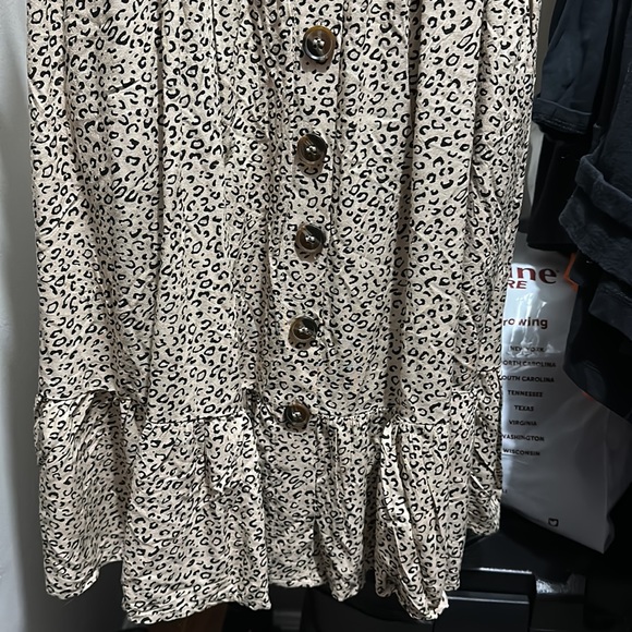 Summer printed dress with adjustable straps and stretch back material - Picture 2 of 6